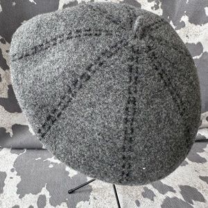 100% Wool Callanan Grey & Black Beret